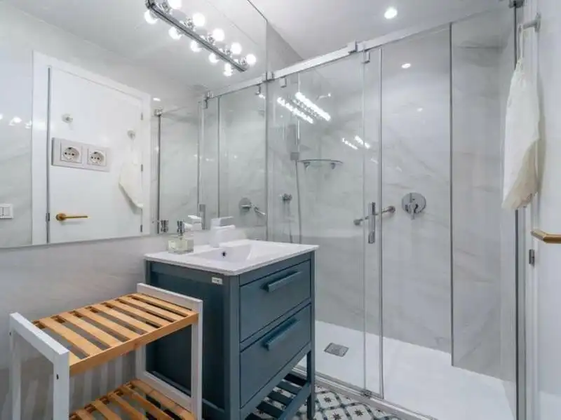 Bany de Apartament en venda en Marbella amb Aire condicionat, Calefacció i Terrassa