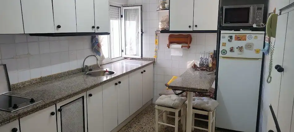 Cuina de Pis en venda en Gijón  amb Calefacció i Terrassa