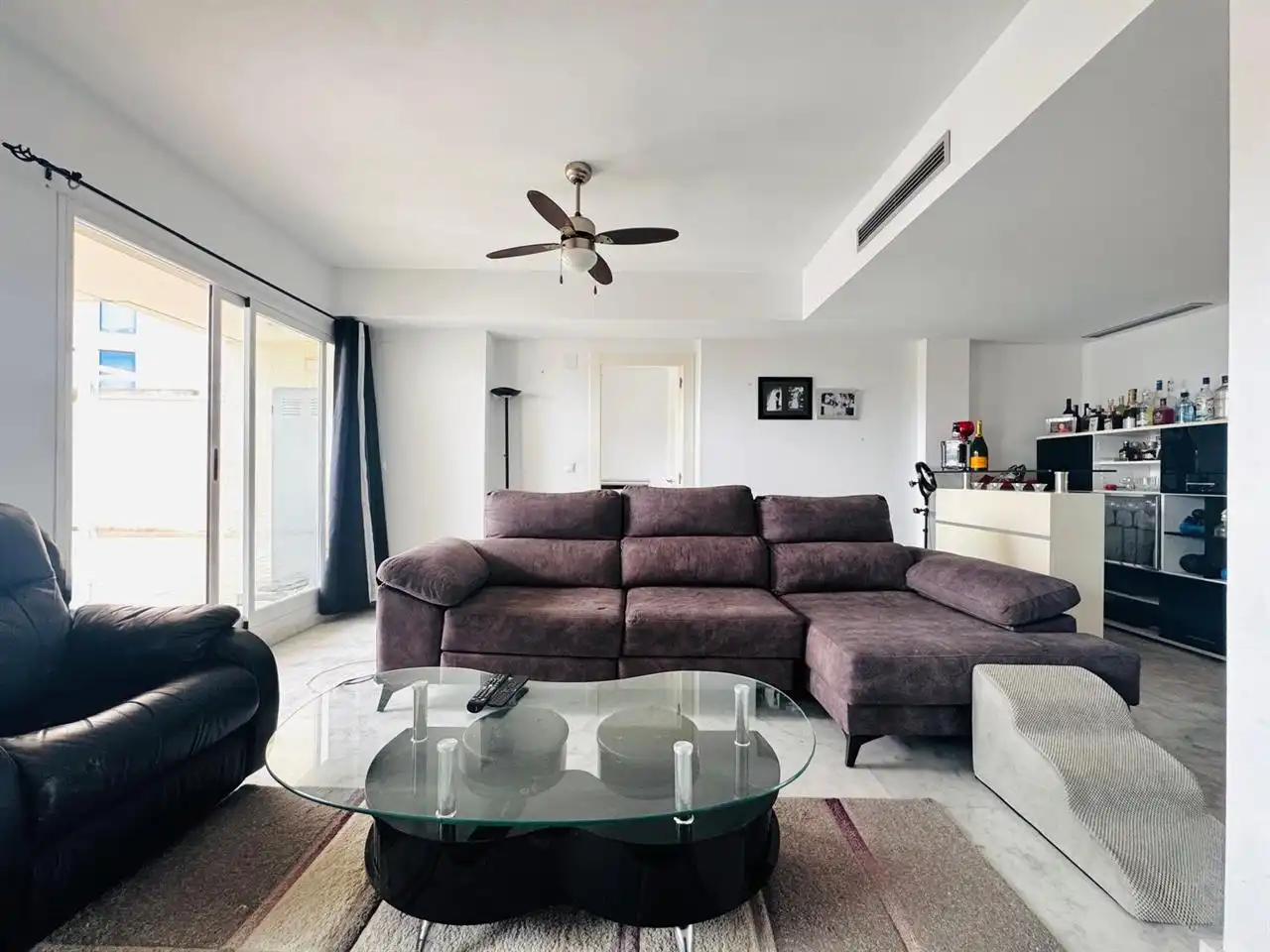 Sala de estar de Piso en venta en Villajoyosa / La Vila Joiosa con Aire acondicionado, Calefacción y Terraza