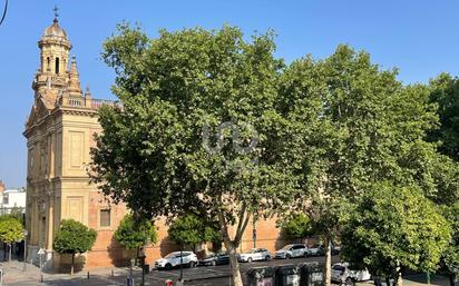 Exterior view of Flat for sale in  Sevilla Capital