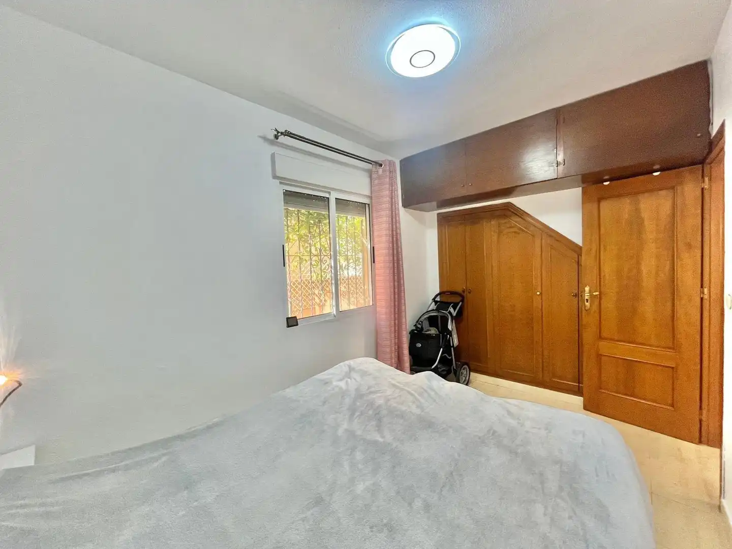 Dormitori de Casa o xalet en venda en Orihuela amb Calefacció, Piscina i Moblat
