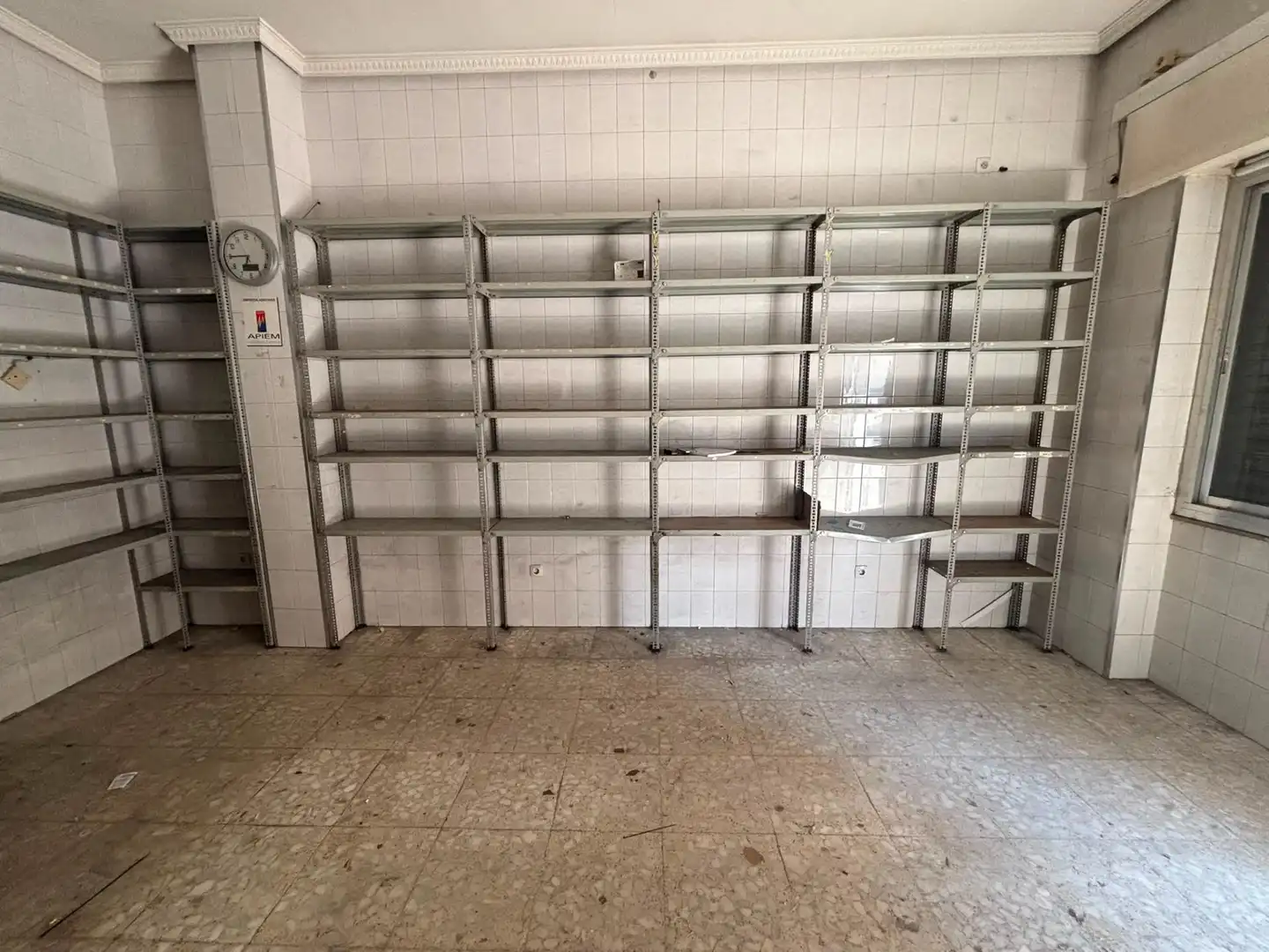 Local comercial en venda a Villaverde, imagen 2
