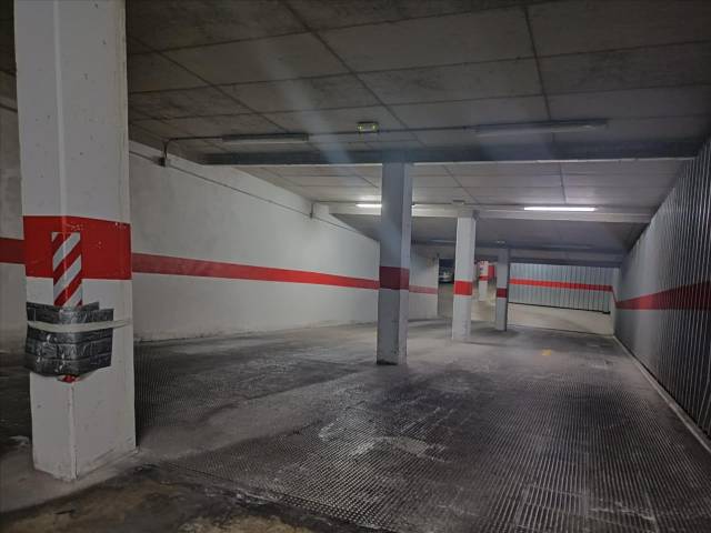 Garaje en Venta en DEL DEPORTE en Feria