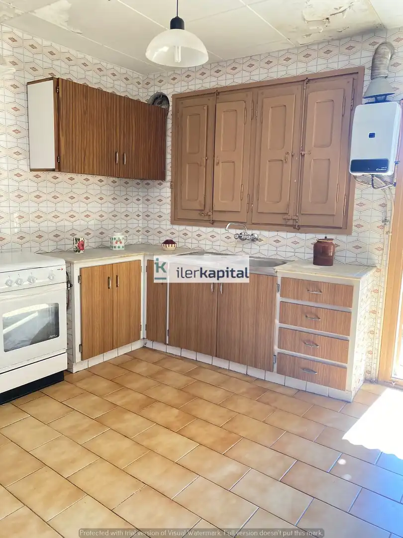 Cuina de Casa o xalet en venda en Belianes amb Calefacció, Terrassa i Traster