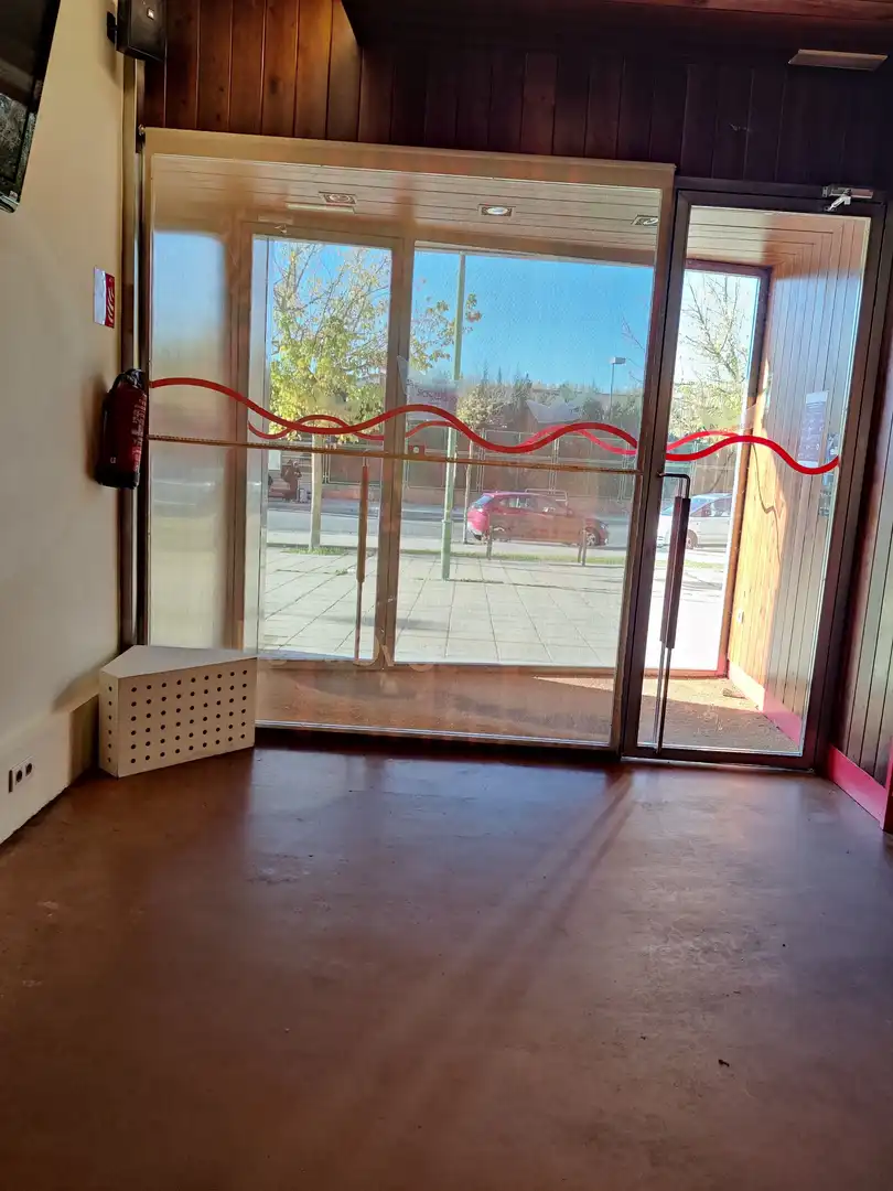 Commercial properties for sale in Burgos  with Air Conditioner