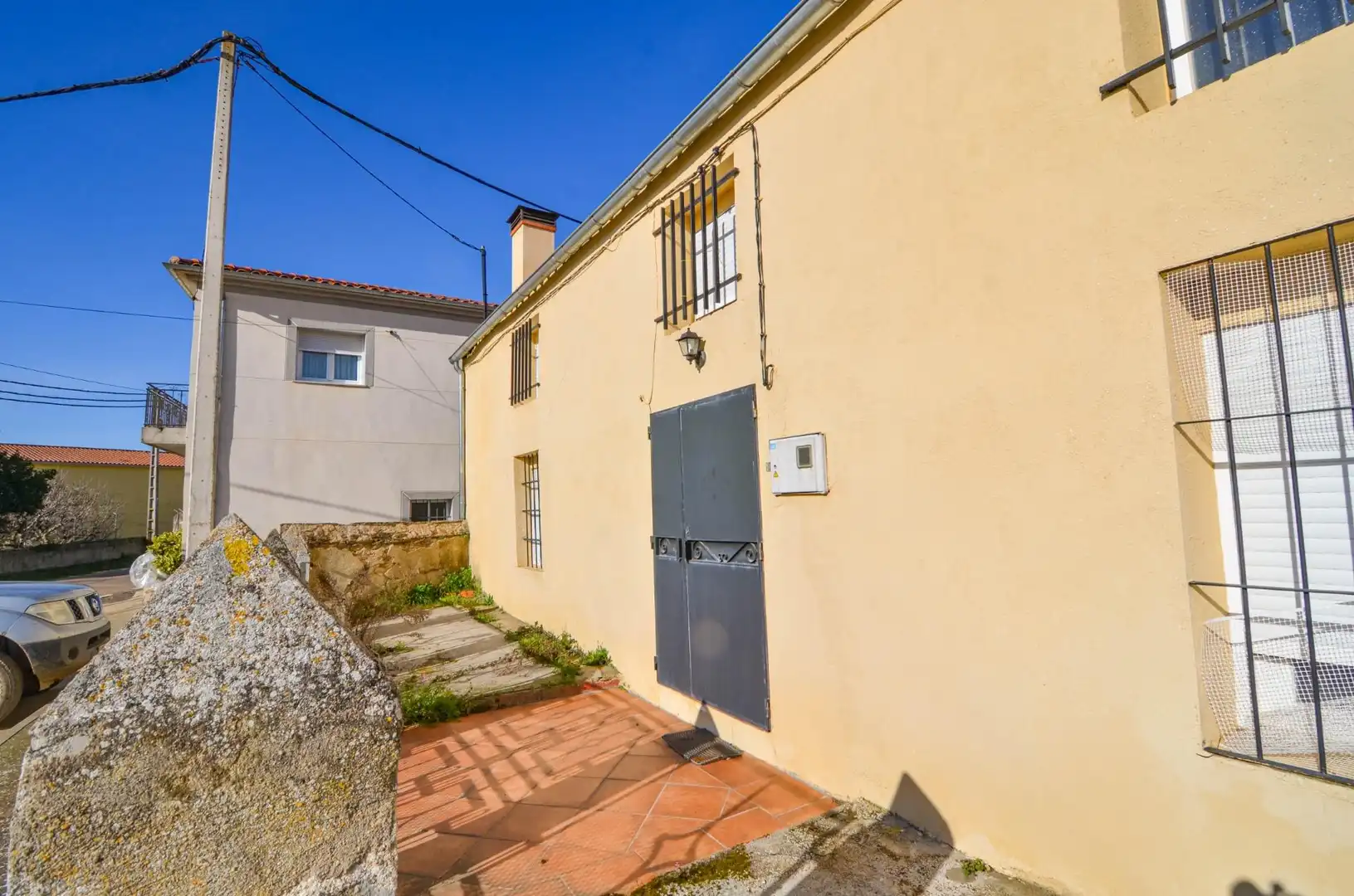 Houses for sale in Frades de la Sierra