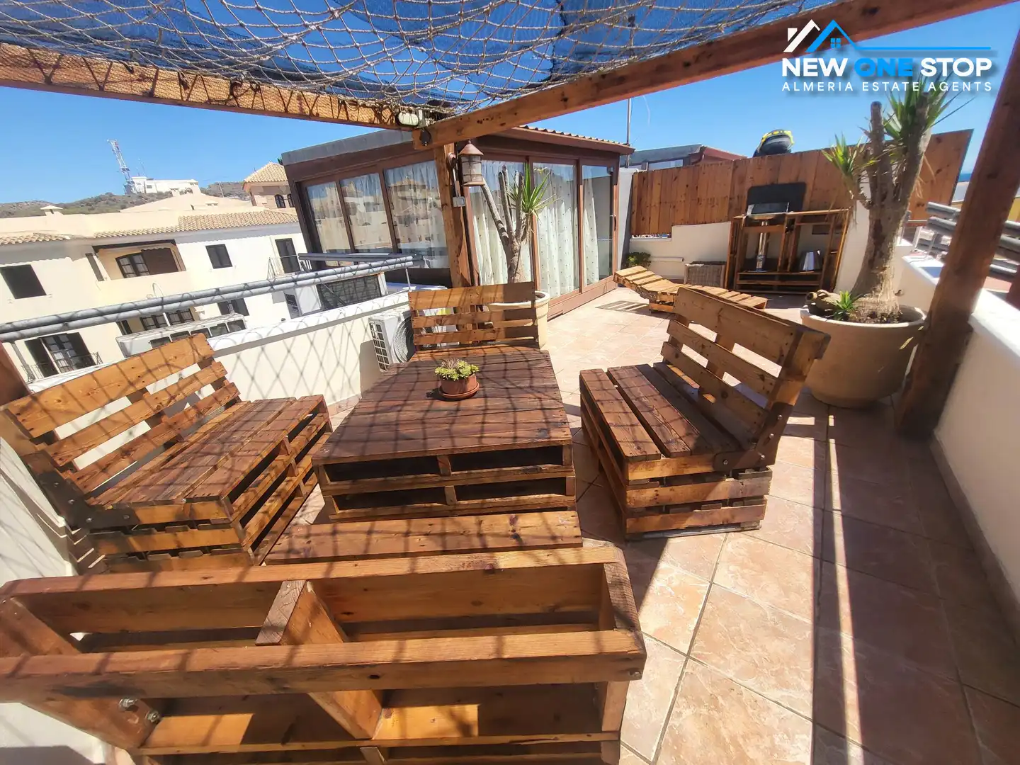 Terrasse von Dachboden zum Verkauf in Cuevas del Almanzora mit Klimaanlage, Heizung und Parkett