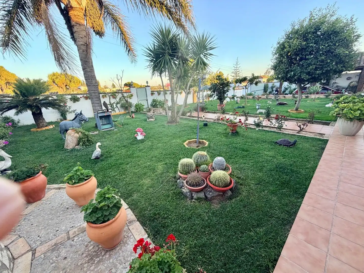 Jardí de Casa o xalet en venda en Chiclana de la Frontera amb Aire condicionat, Jardí privat i Traster