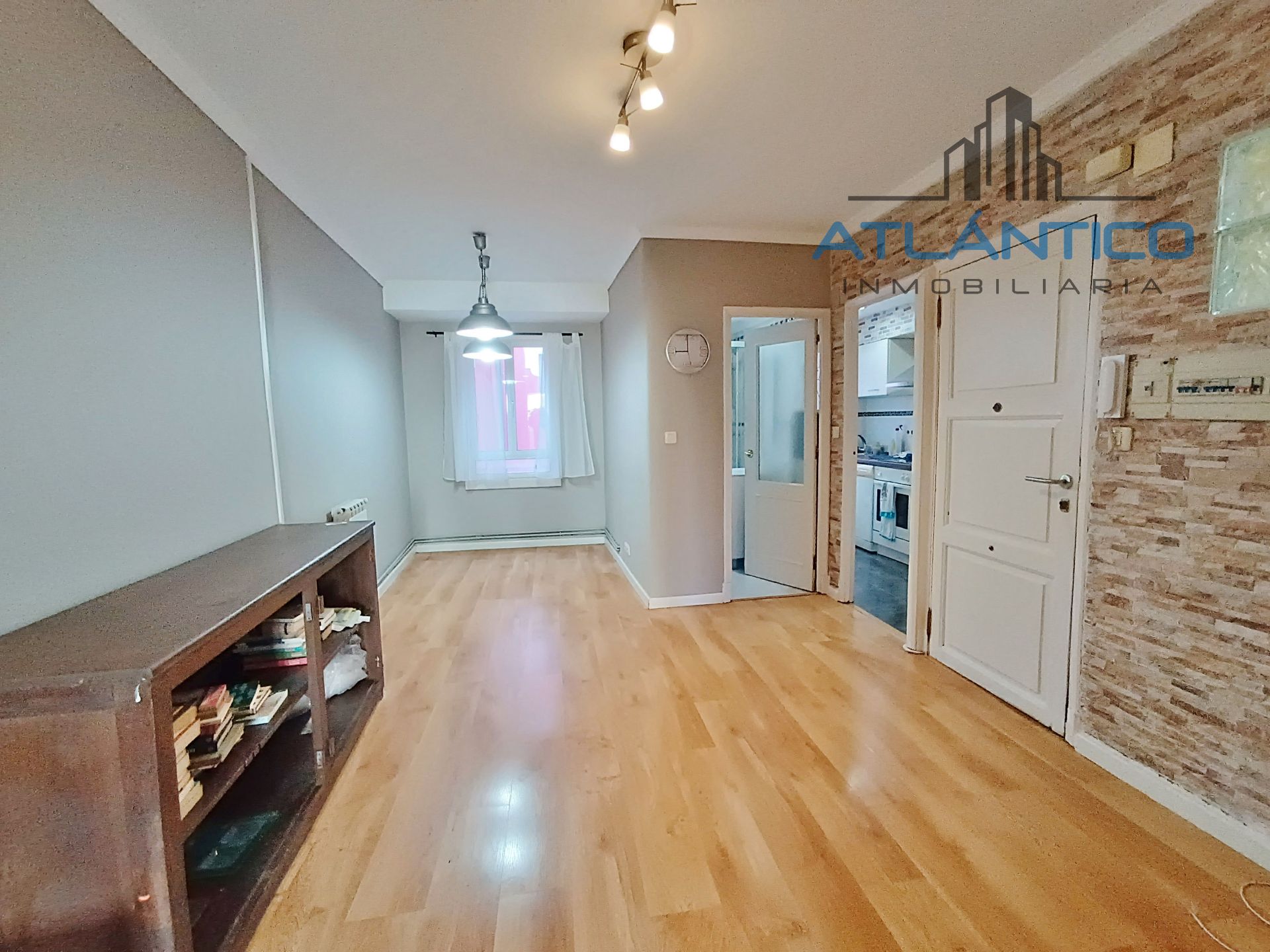 Dormitori de Apartament en venda en A Coruña Capital  amb Terrassa, Forn i Rentadora