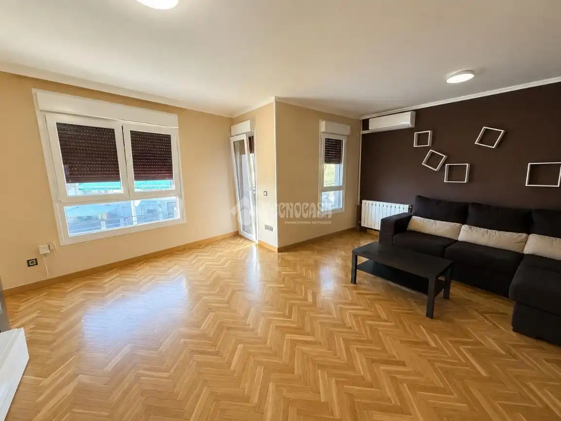 Flat for sale in Torres de la Alameda