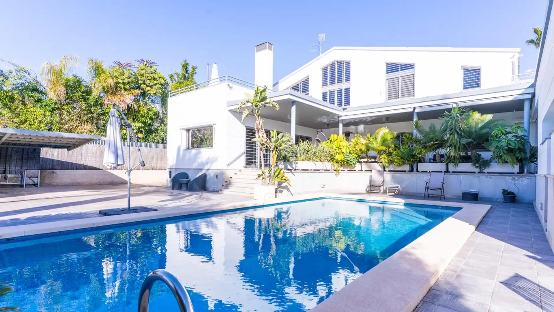 Swimming pool of Houses for sale in Elche / Elx  with Air Conditioner, Heating and Private garden