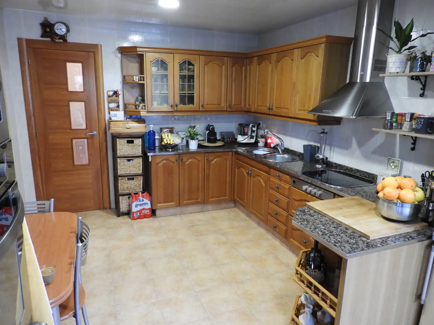 Küche von Haus oder Chalet zum Verkauf in Castellar del Vallès mit Klimaanlage, Heizung und Privatgarten