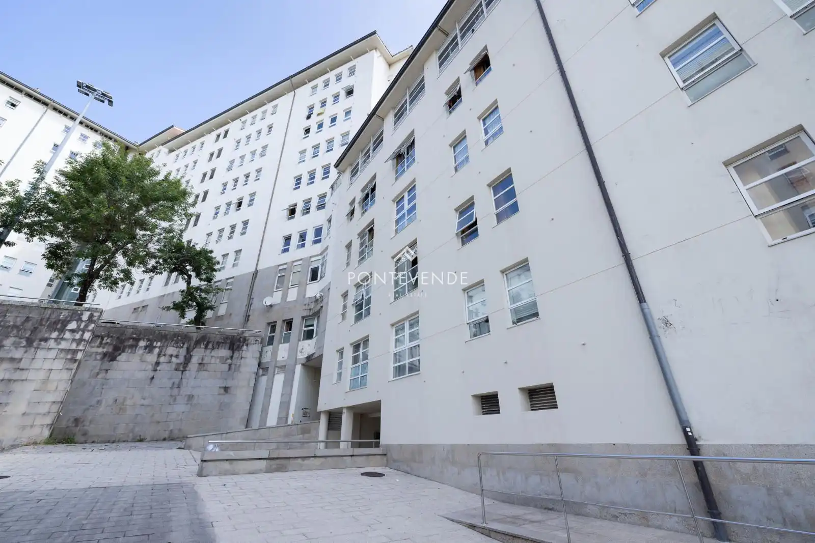 Außenansicht von Wohnung zum Verkauf in Vigo  mit Heizung