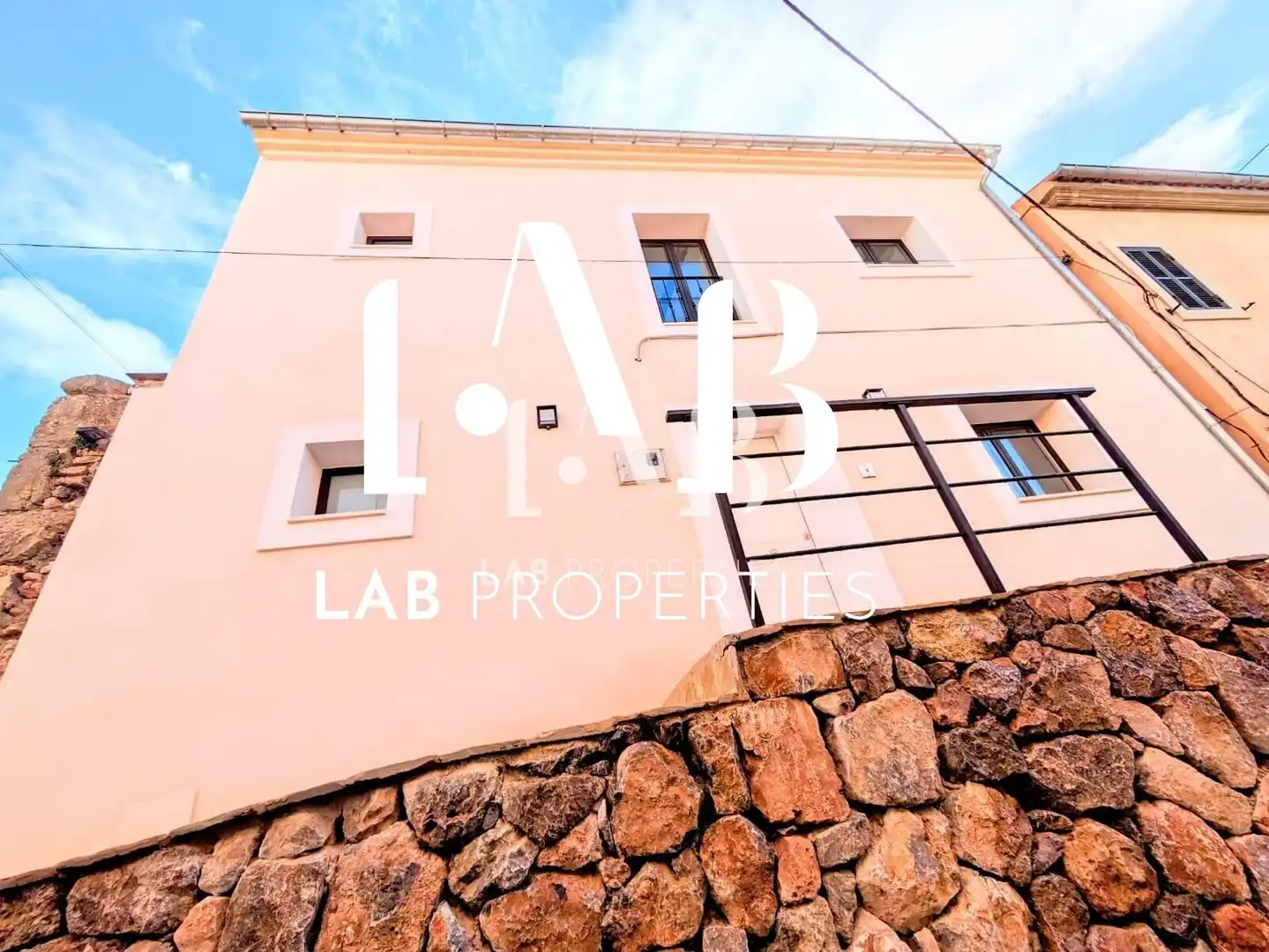 Vista exterior de Casa o xalet en venda en Felanitx amb Jardí privat, Terrassa i Jacuzzi