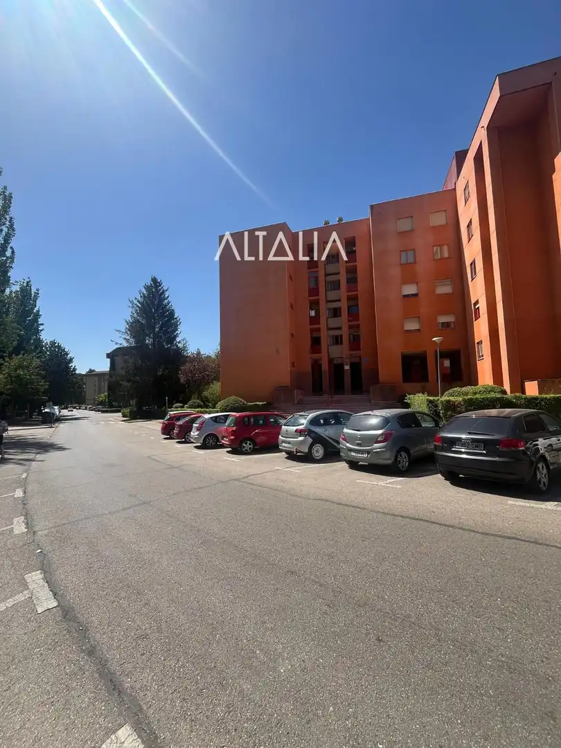 Aparcament de Pis en venda en Cuenca amb Calefacció, Terrassa i Traster