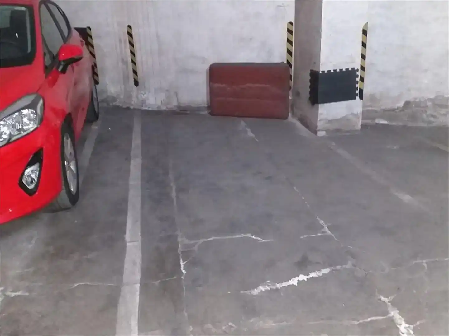 Aparcament de Garatge de lloguer en Badalona