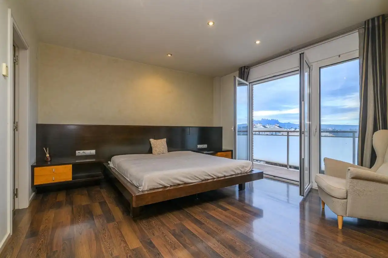 Habitación de Ático en venta en Manresa con Aire acondicionado, Calefacción y Parquet