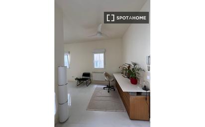 Exterior view of Flat to rent in  Madrid Capital  with Air Conditioner, Heating and Furnished