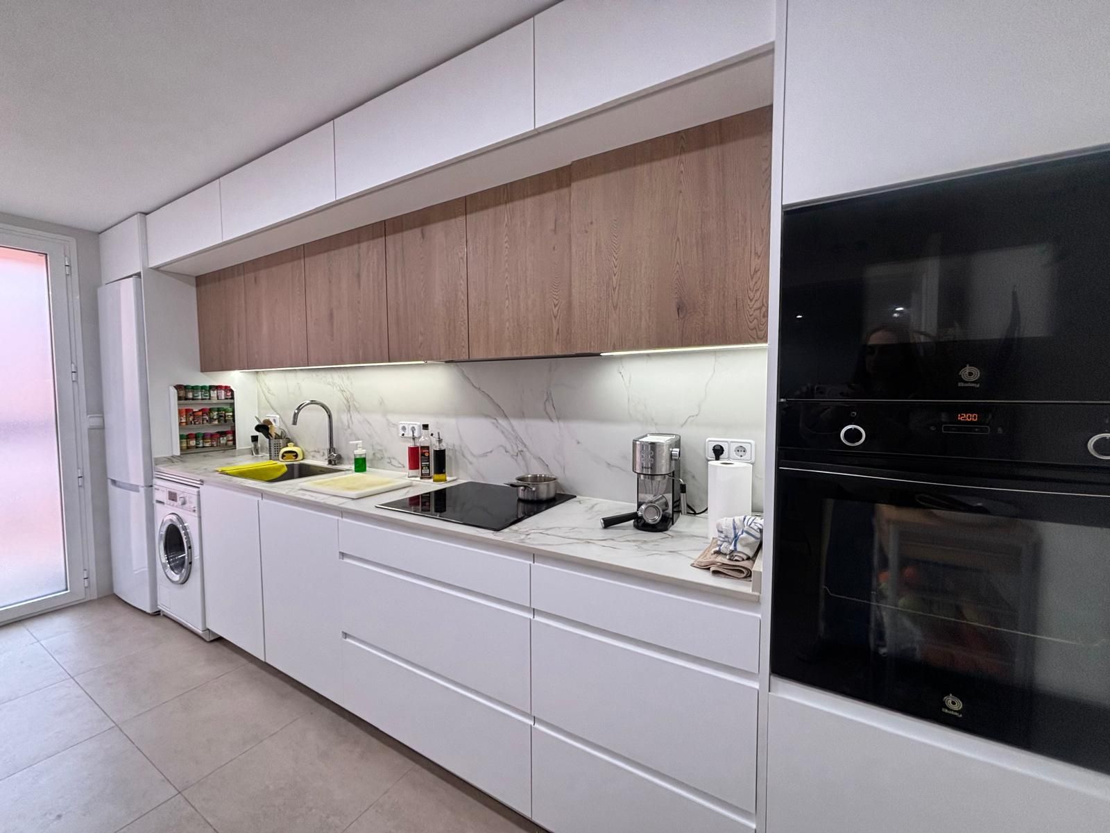 Kitchen of Flat for sale in  Madrid Capital  with Air Conditioner, Heating and Storage room
