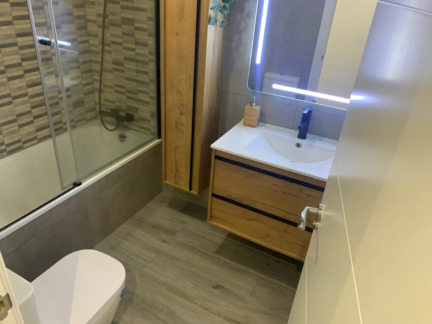 Baño de Piso en venta en Torredembarra con Calefacción, Parquet y Terraza