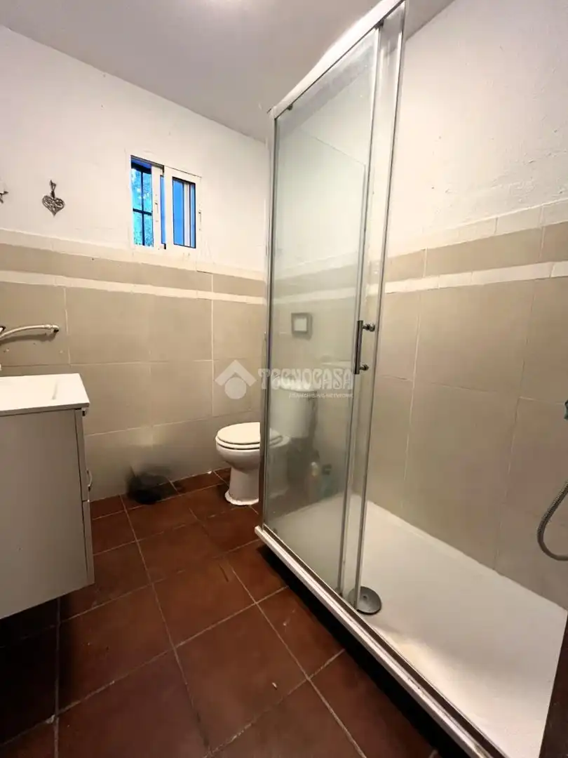 Baño de Finca rústica en venta en Pilas