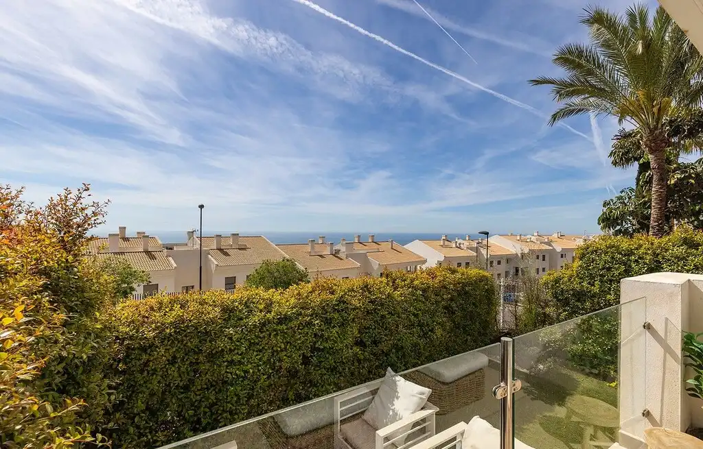 Terraza de Apartamento en venta en Benalmádena con Aire acondicionado, Calefacción y Jardín privado