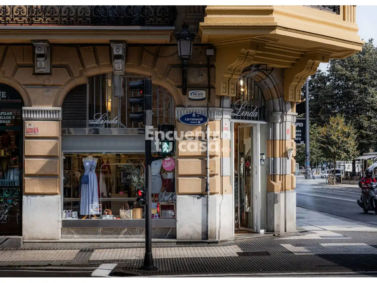 Local de lloguer en Donostia - San Sebastián  amb Alarma