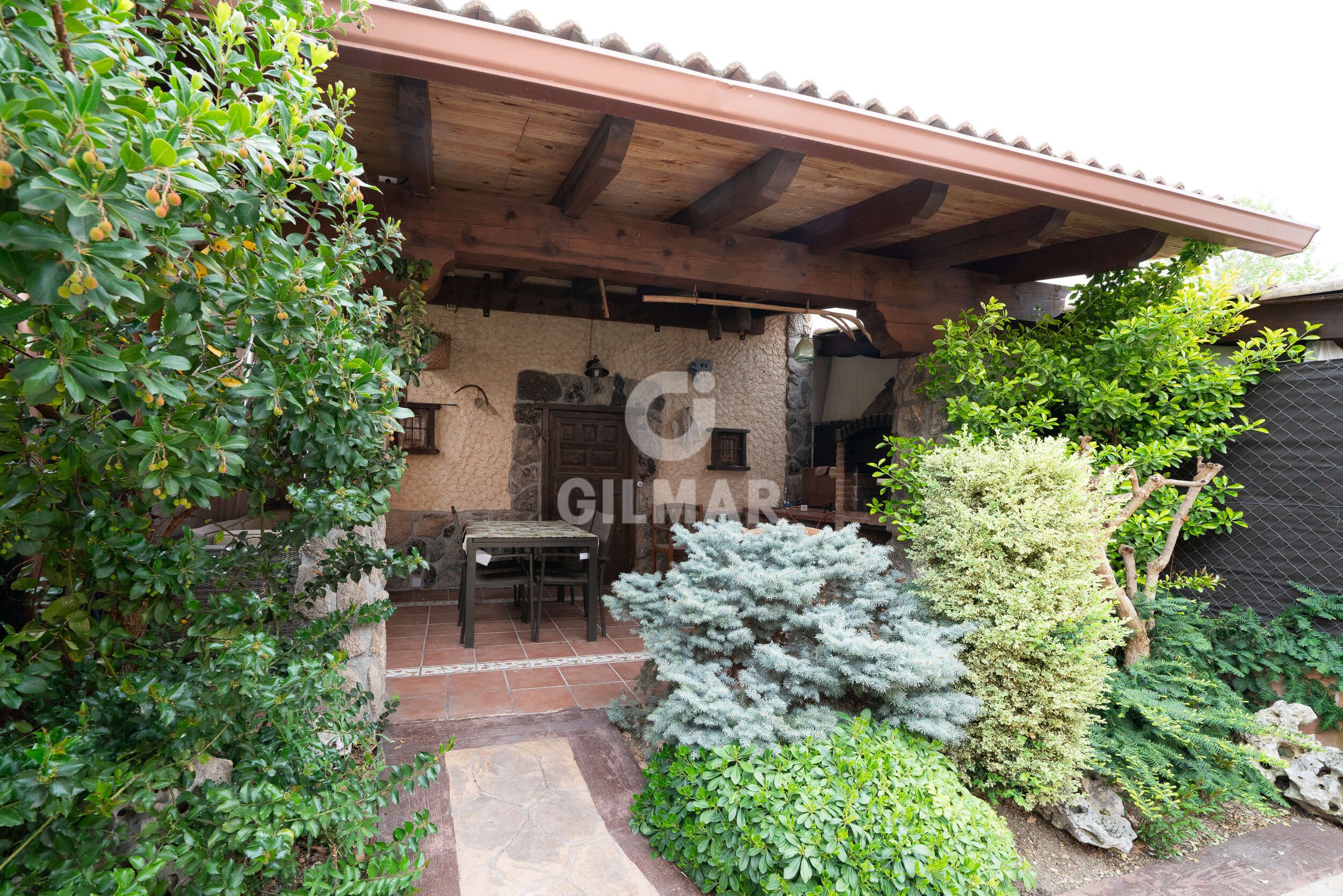 Jardí de Casa o xalet en venda en Algete amb Calefacció, Jardí privat i Parquet