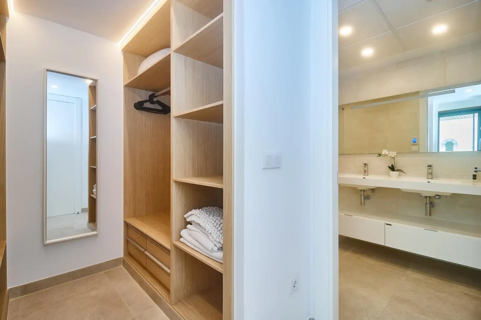 Mini appartamento con terrazza in vendita a Puerto Deportivo, imagen 40