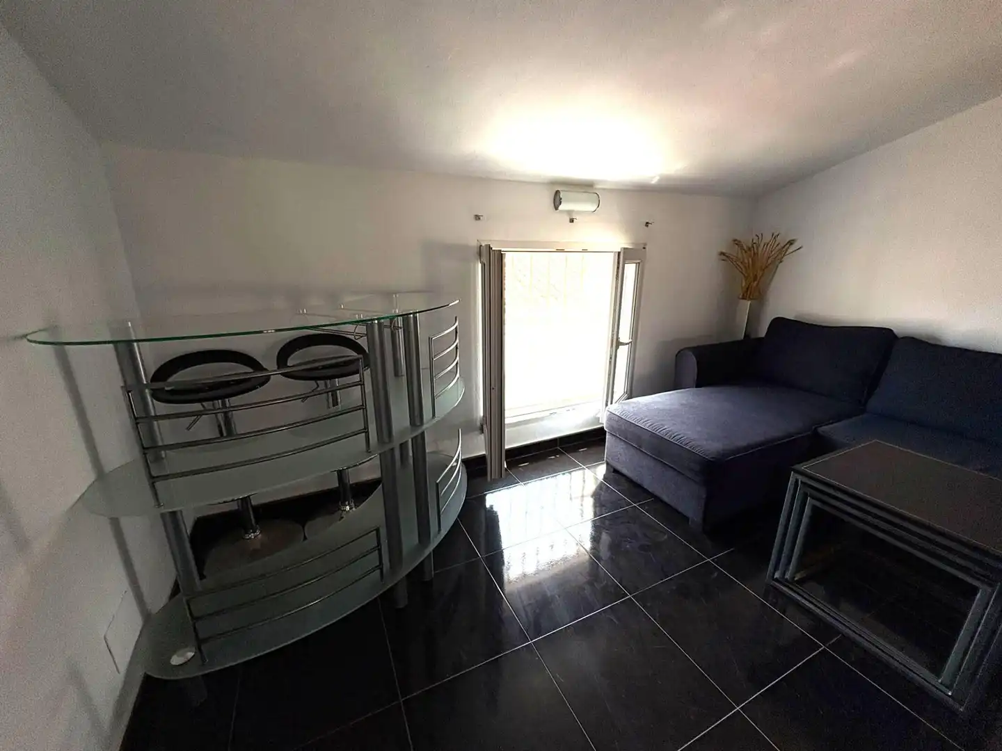 Sala d'estar de Casa adosada en venda en Málaga amb Aire condicionat, Calefacció i Traster