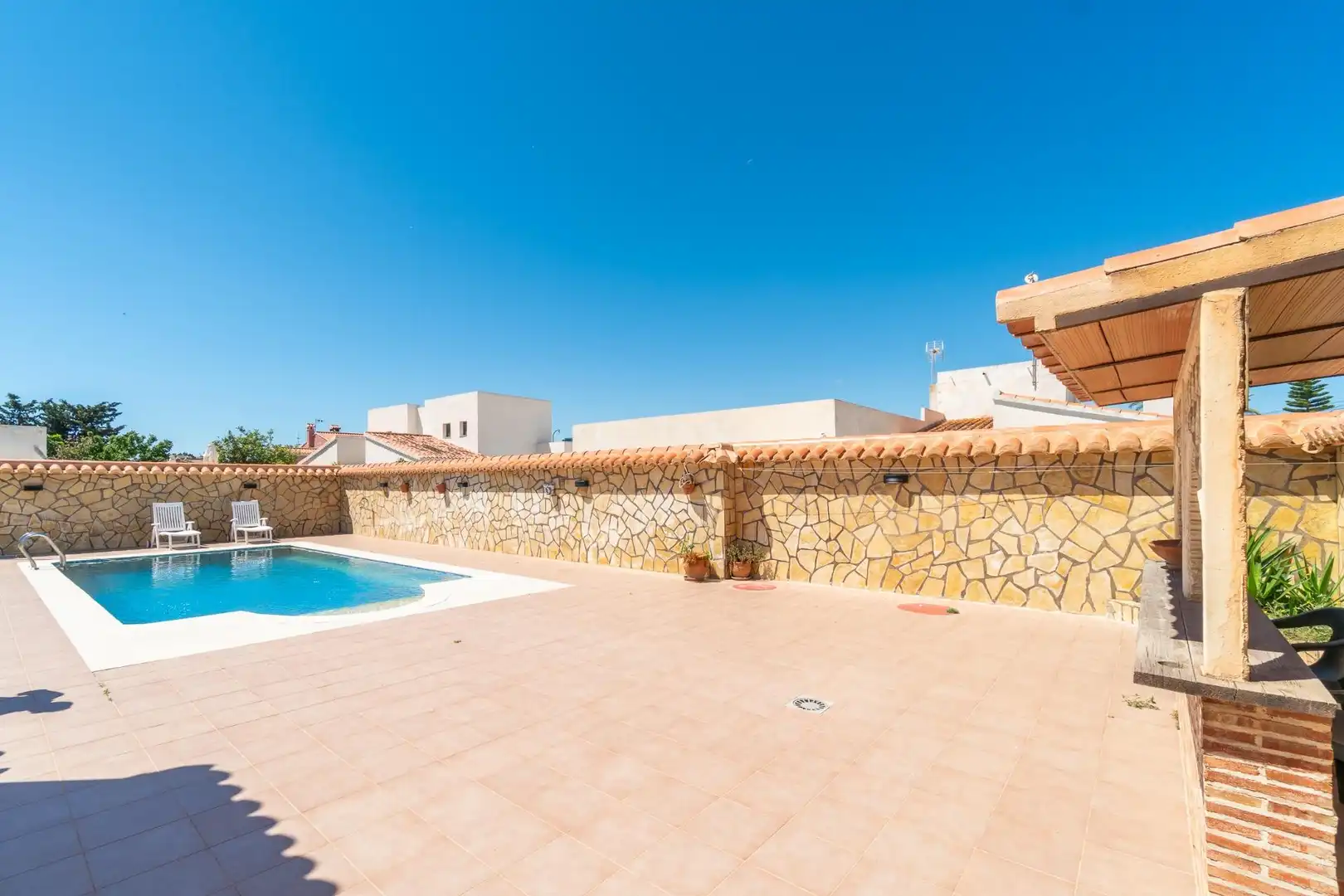 Piscina de Casa o xalet en venda en Torrevieja amb Aire condicionat, Calefacció i Jardí privat
