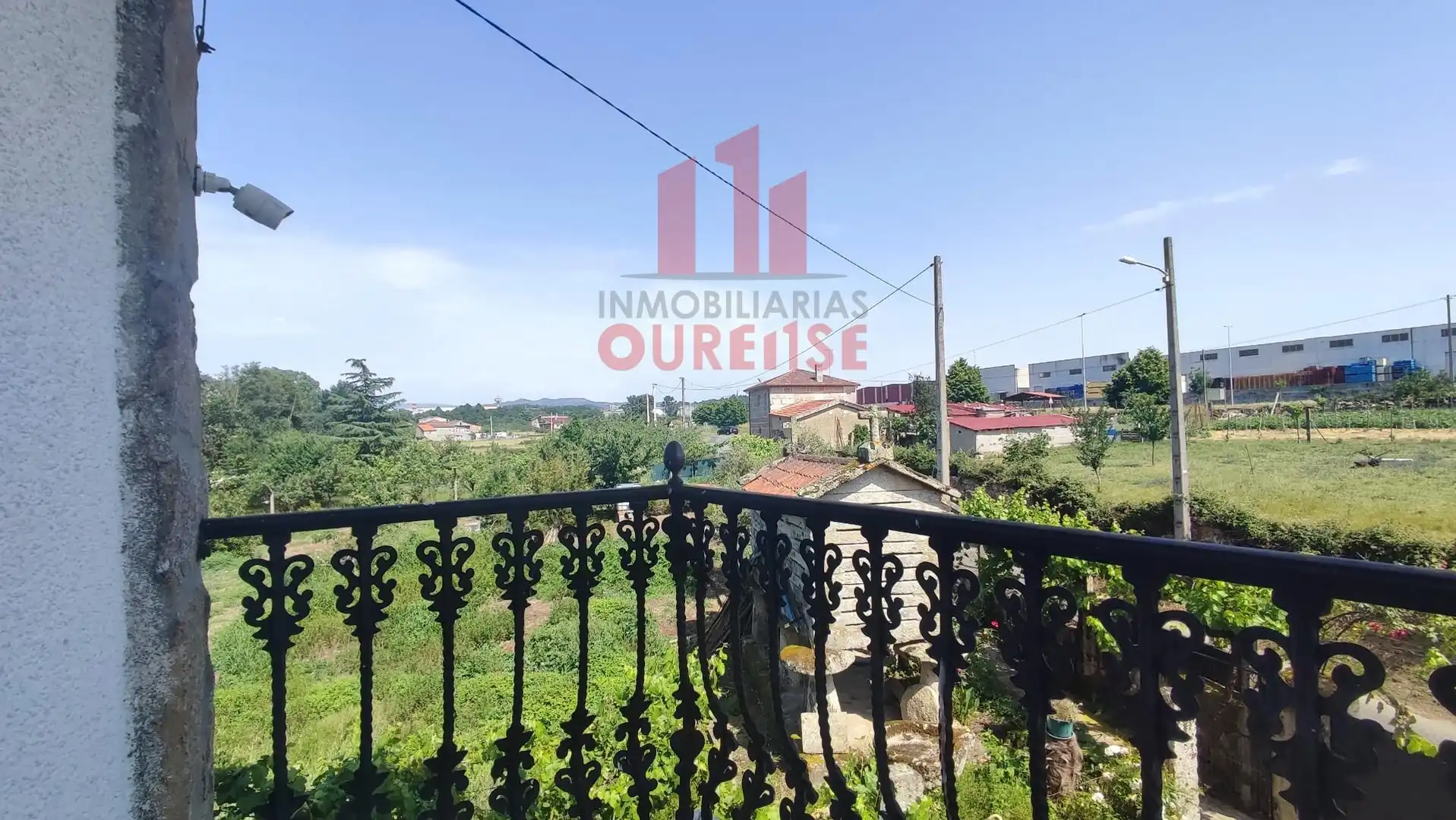 Vista exterior de Casa o chalet en venta en San Cibrao das Viñas con Calefacción, Jardín privado y Terraza