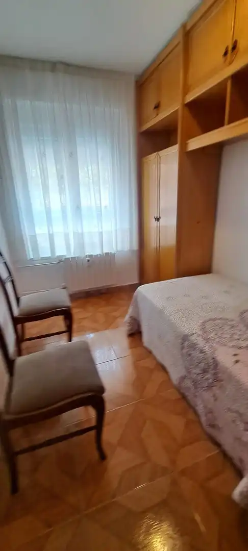 Piso de alquiler en DEAN CASTOR ROBLEDO, 8, Sur