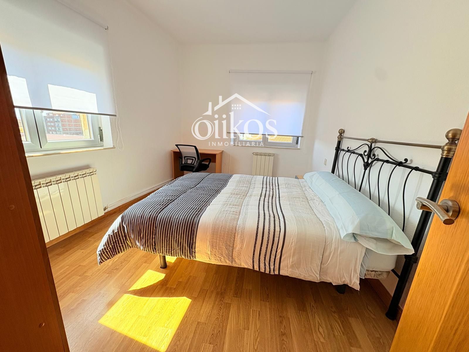 Bedroom of Flat for sale in Salamanca Capital  with Heating and Parquet flooring