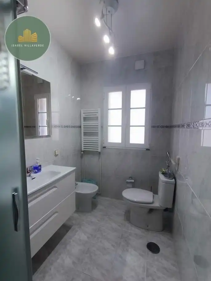 Baño de Casa o chalet en venta en A Coruña Capital  con Calefacción, Jardín privado y Piscina