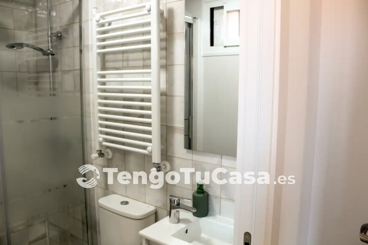 Baño de Piso en venta en Madrid con Aire acondicionado, Calefacción y Terraza