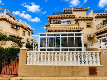 Casa a schiera con balcone in vendita a Orihuela Costa