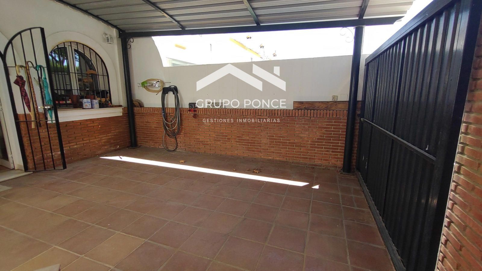 Terrassa de Casa adosada en venda en Arcos de la Frontera amb Aire condicionat i Traster