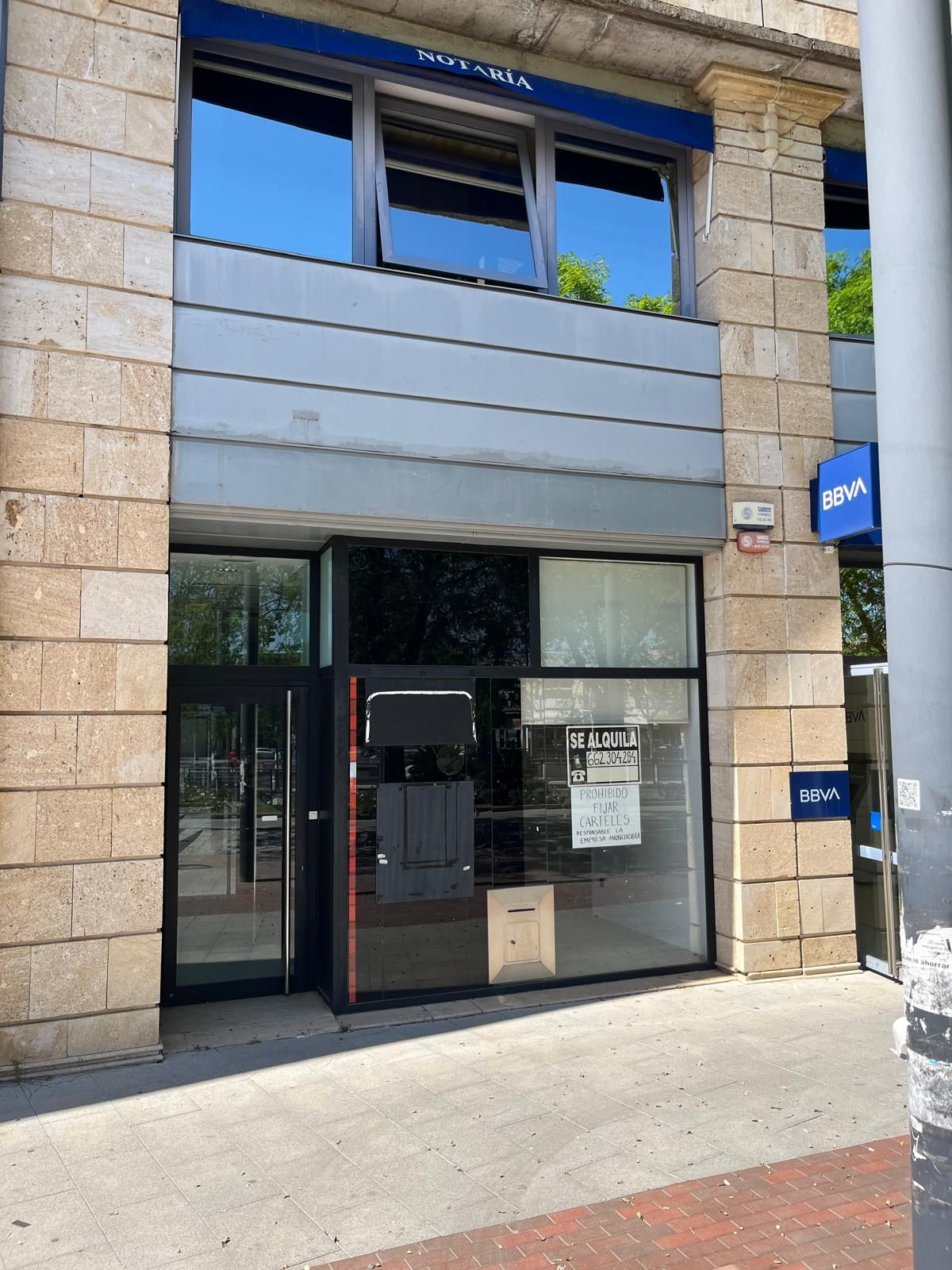 Local de lloguer en Mairena del Aljarafe amb Aire condicionat, Internet i Alarma