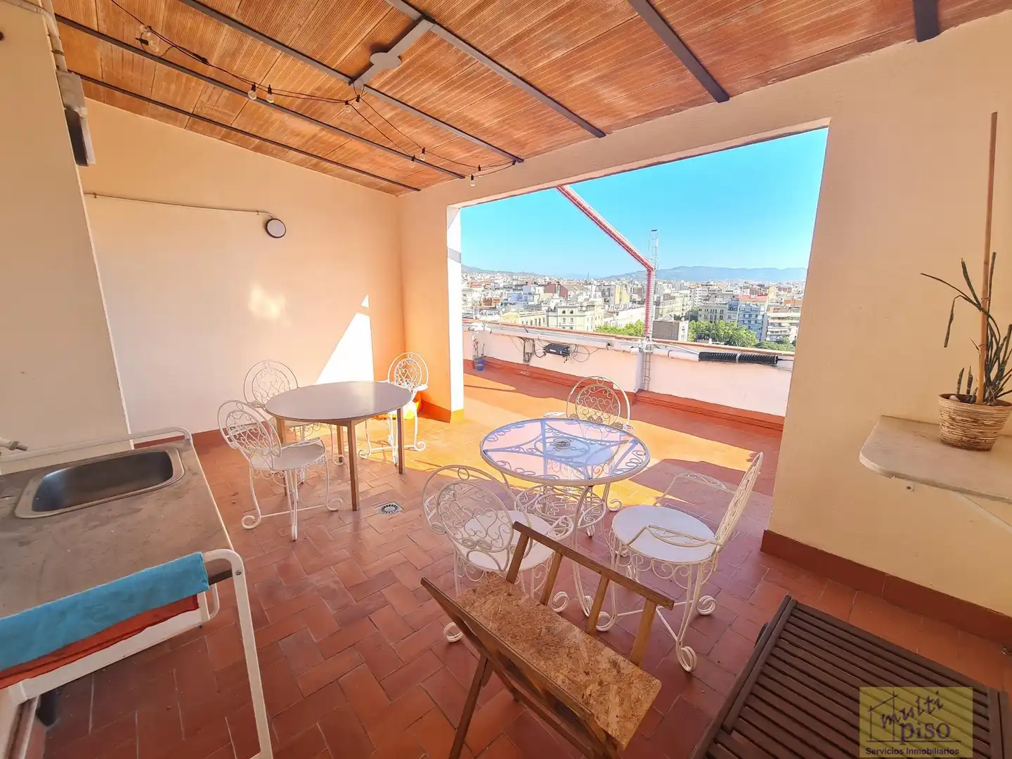 Terrasse von Wohnung zum Verkauf in Barcelona mit Klimaanlage, Parkett und Terrasse