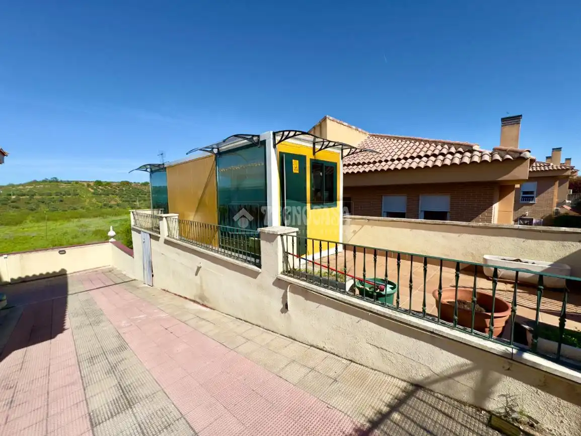 Oficina de alquiler en Cabanillas del Campo