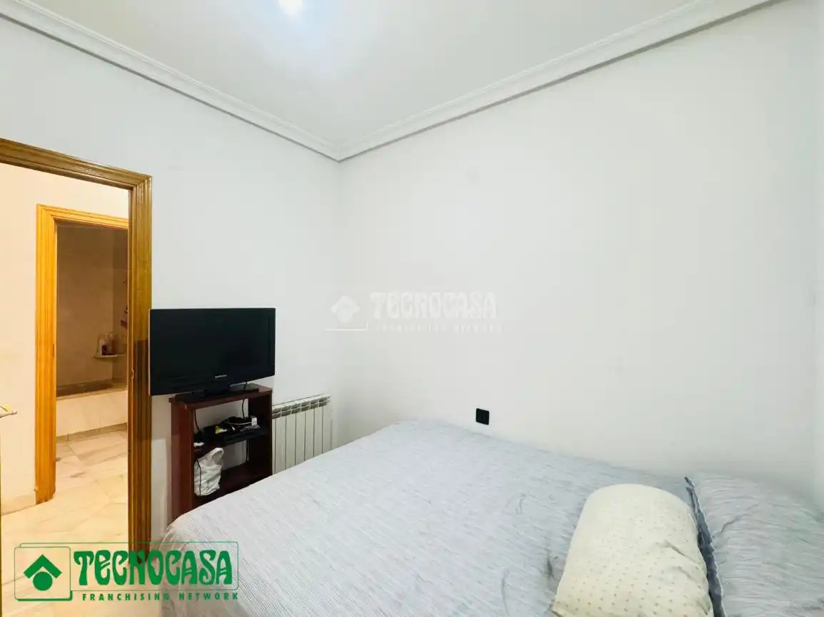 Habitación de Piso en venta en Toledo con Calefacción y Amueblado