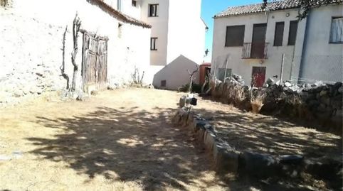 Foto 4 de Casa adosada en venta en Calle Bonifacio de Blas, Villacastín, Segovia