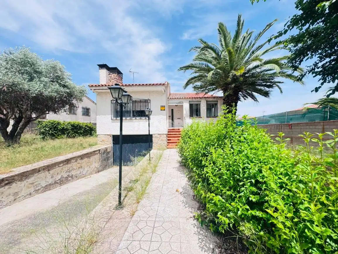 Vista exterior de Casa o chalet en venta en Cobisa