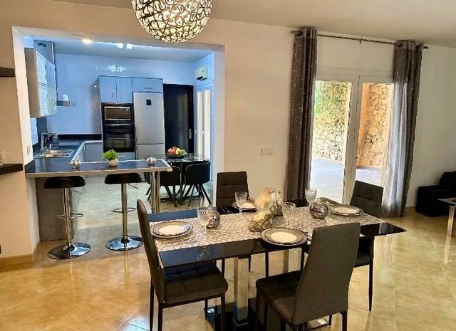 Casa adosada en Alquiler en Felanitx Poble