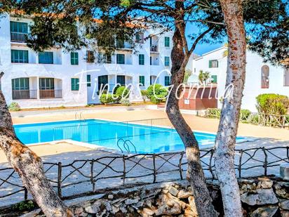 Vista exterior de Apartament en venda en Es Mercadal amb Piscina comunitària