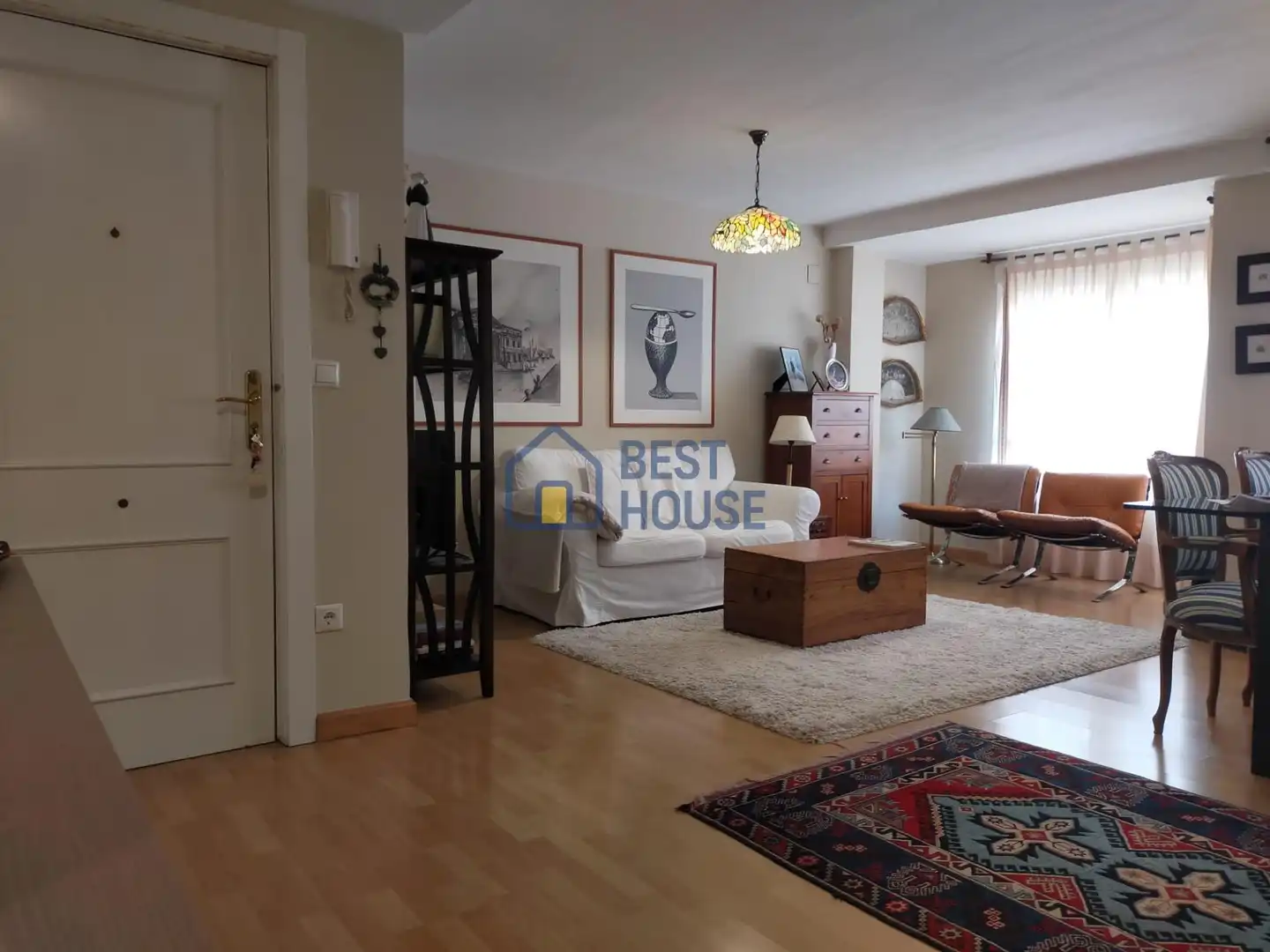 Sala de estar de Piso en venta en León Capital  con Calefacción, Terraza y Trastero