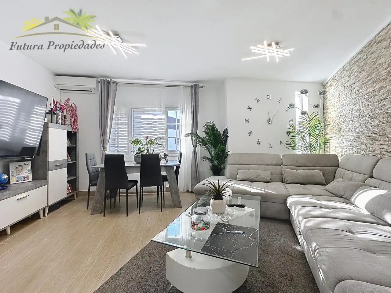 Sala d'estar de Pis en venda en San Bartolomé amb Aire condicionat i Terrassa