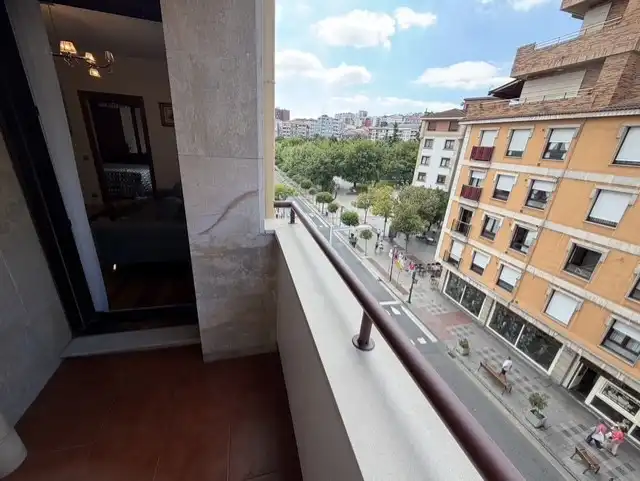 Terrassa de Apartament en venda en Santurtzi  amb Calefacció, Terrassa i Moblat