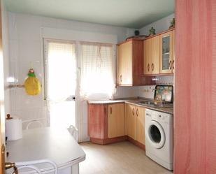 Kitchen of Single-family semi-detached for sale in Dosbarrios